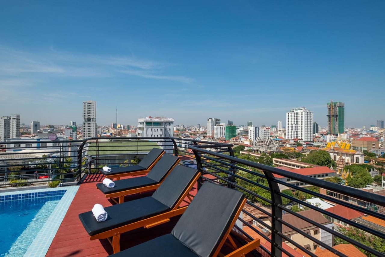 Colina Sky Hotel Phnom Penh Exterior foto